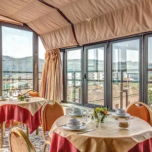 Europa 4* Signa